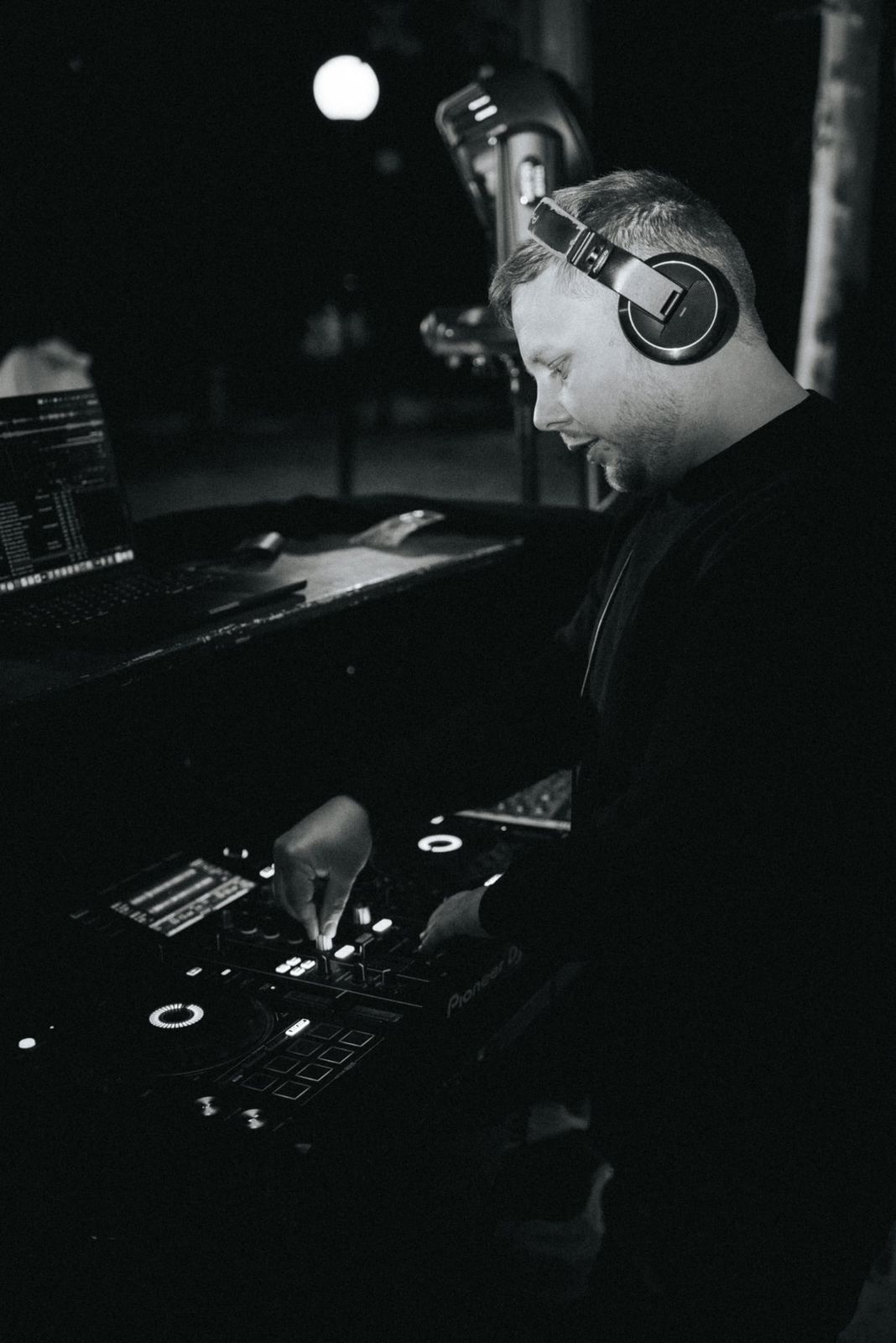 DJ Tom Owen - Cyprus Wedding DJ